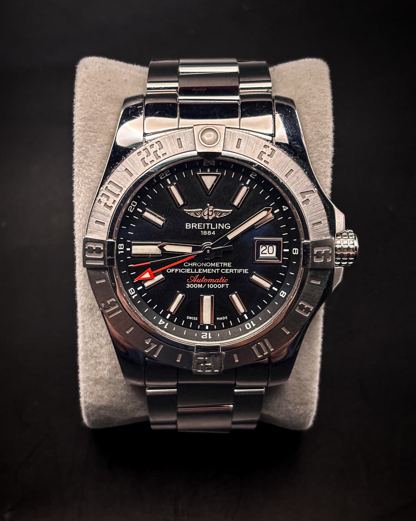 Breitling Avenger II GMT