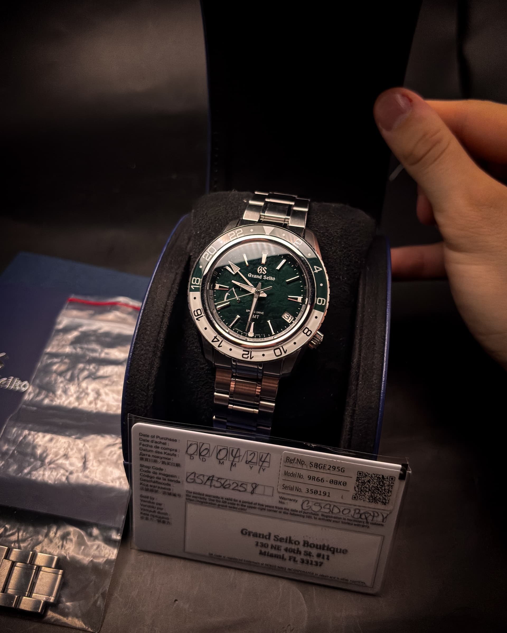 Grand Seiko Spring Drive GMT detail 6