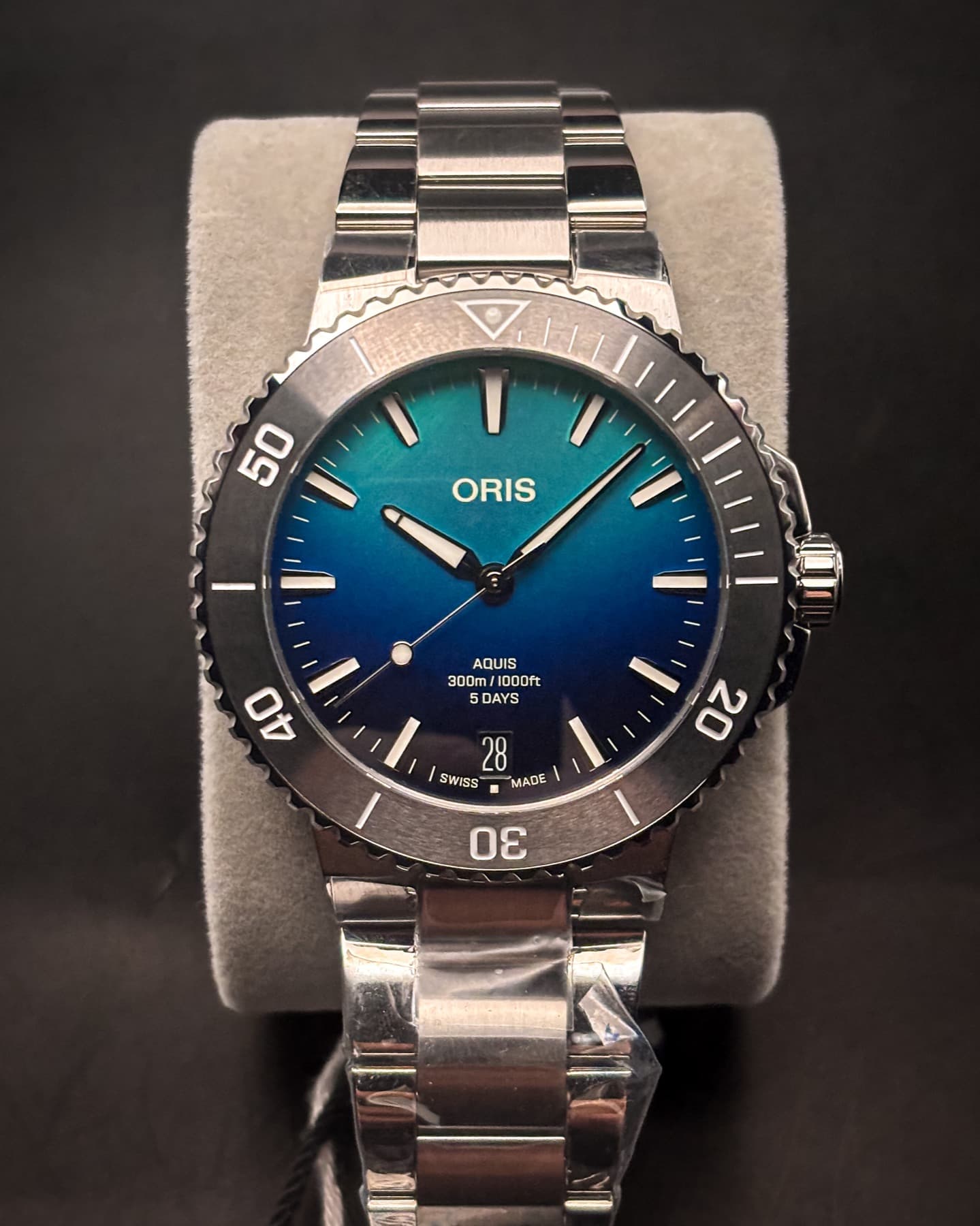 Oris Aquis Date Calibre 400 Great Barrier Reef IV