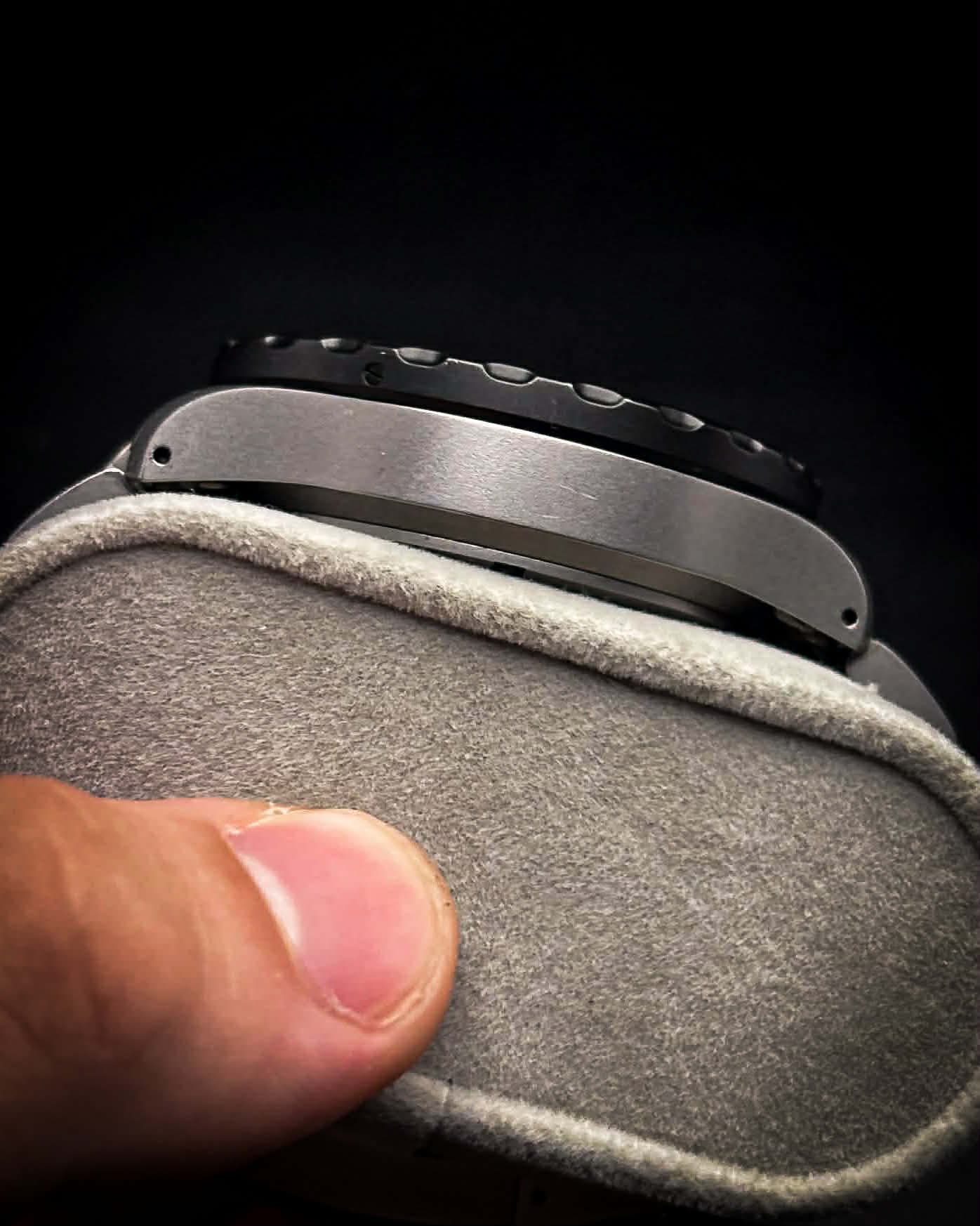 Sinn U1 detail 3