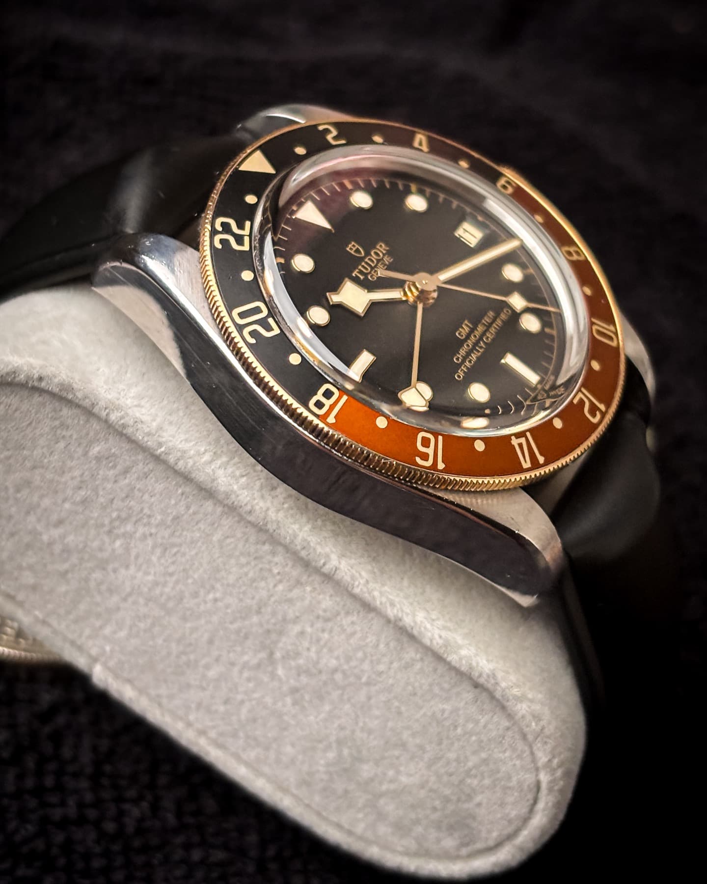 Tudor Black Bay GMT S&G Root Beer detail 3