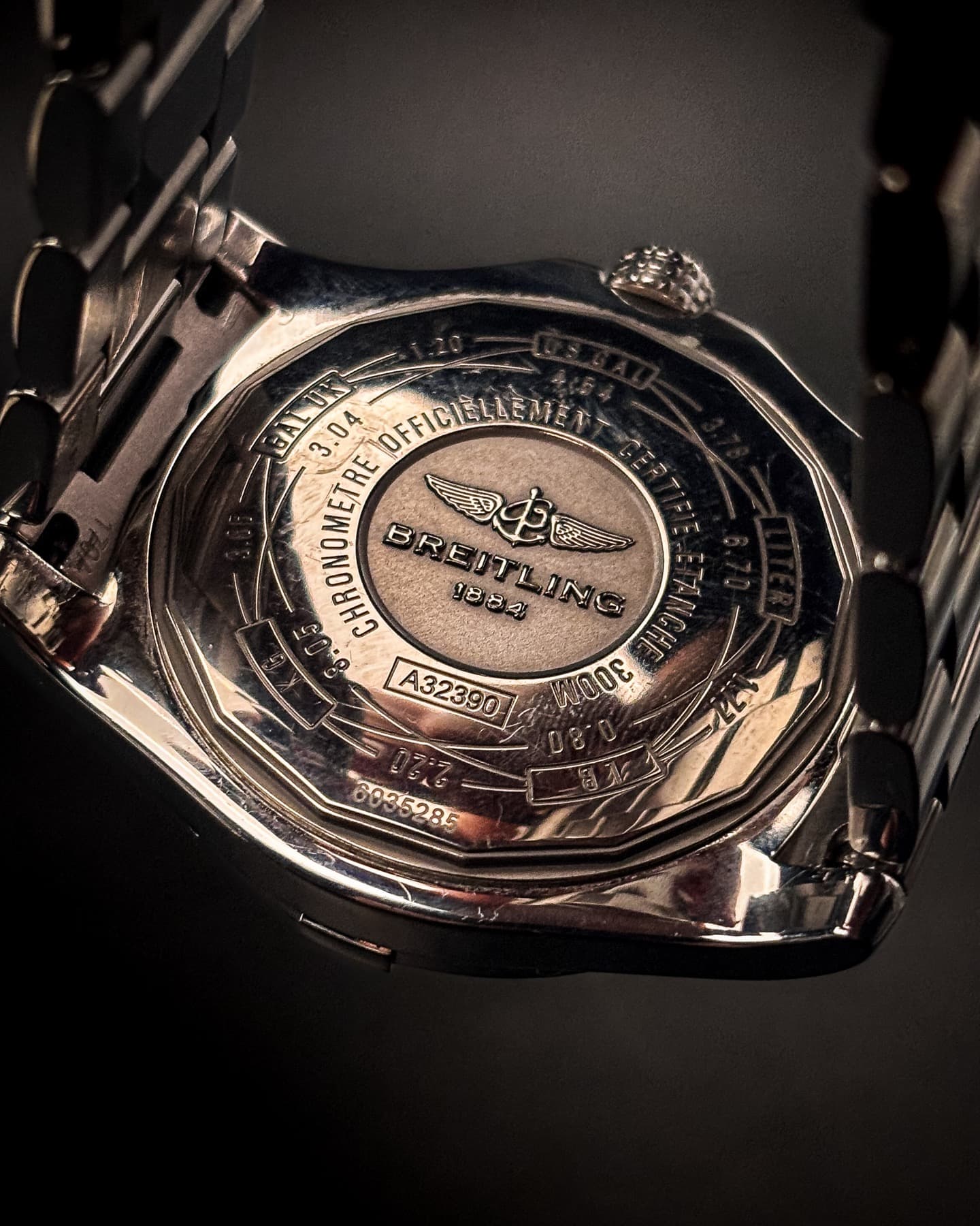 Breitling Avenger II GMT detail 5