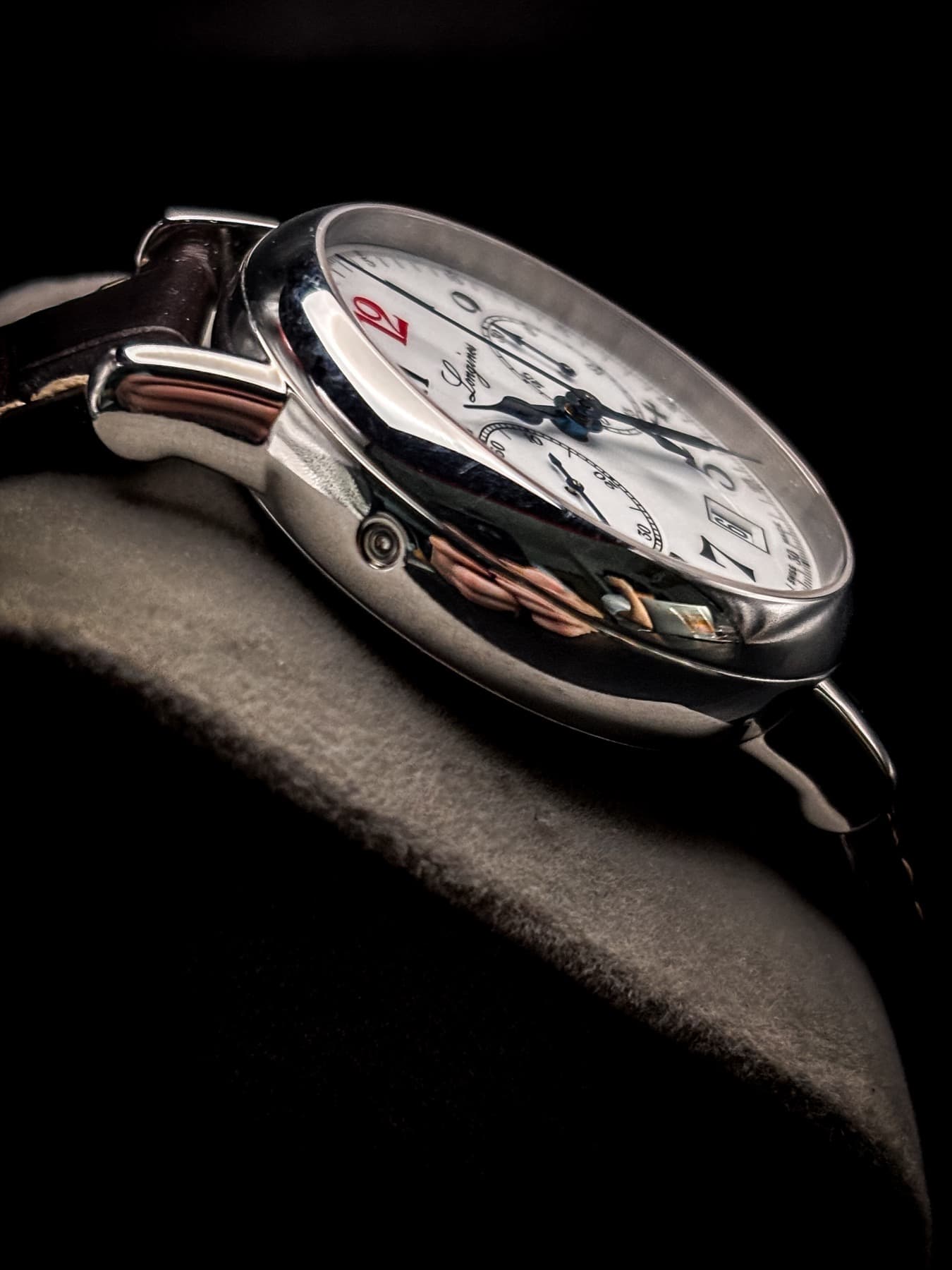 Longines Heritage Pulsometer Chronograph detail 3
