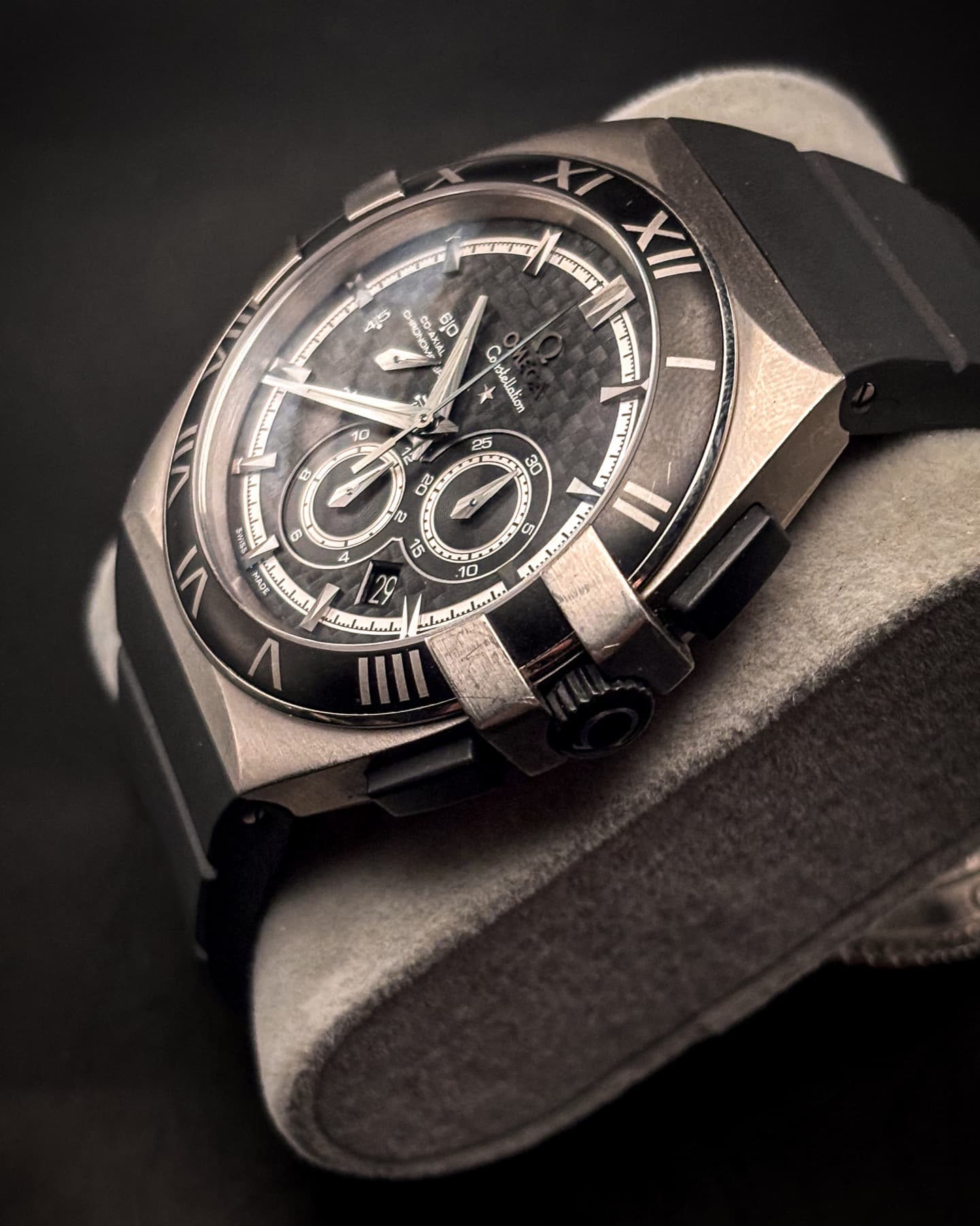 Omega Constellation Double Eagle detail 2