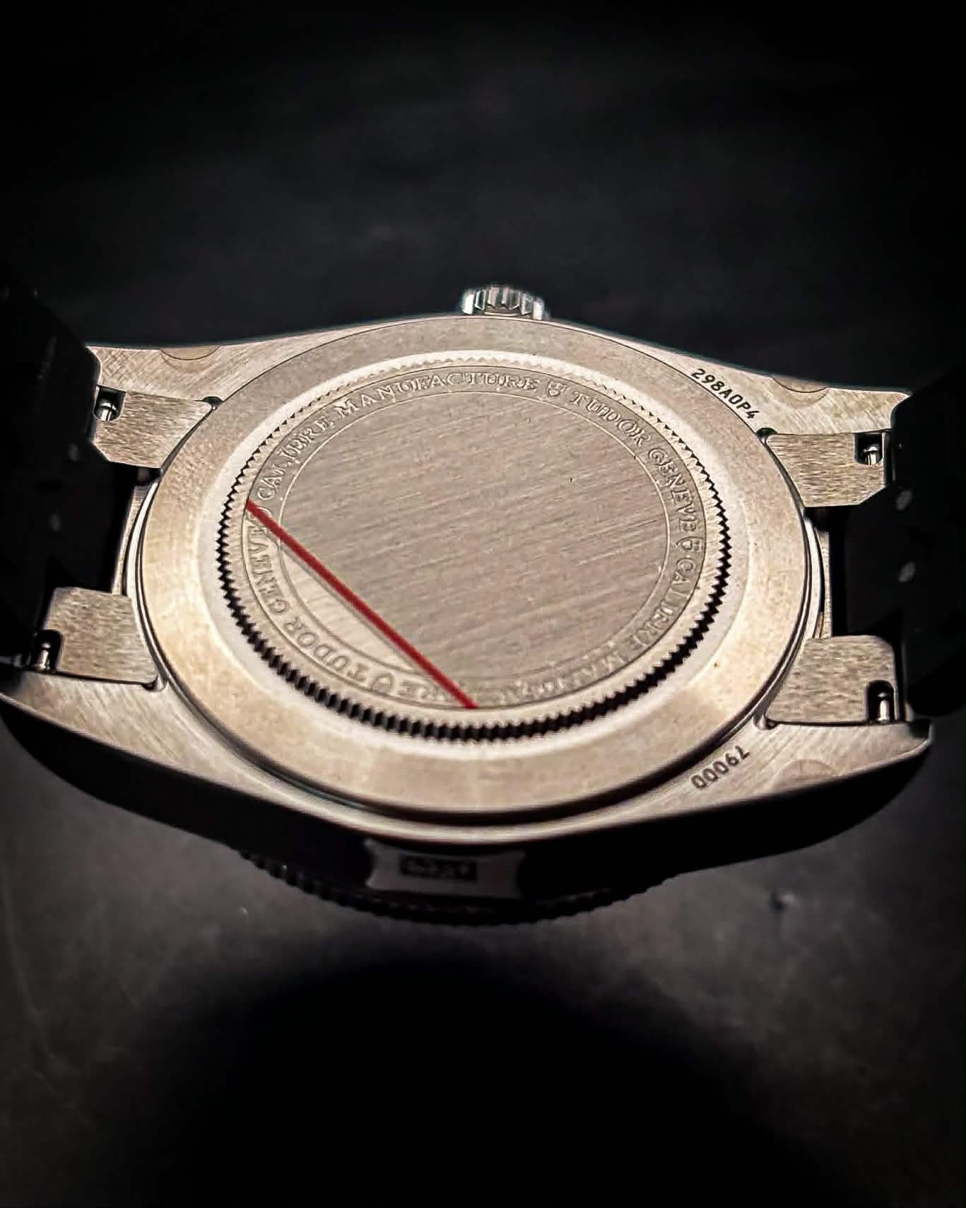 Tudor Black Bay 41 detail 3
