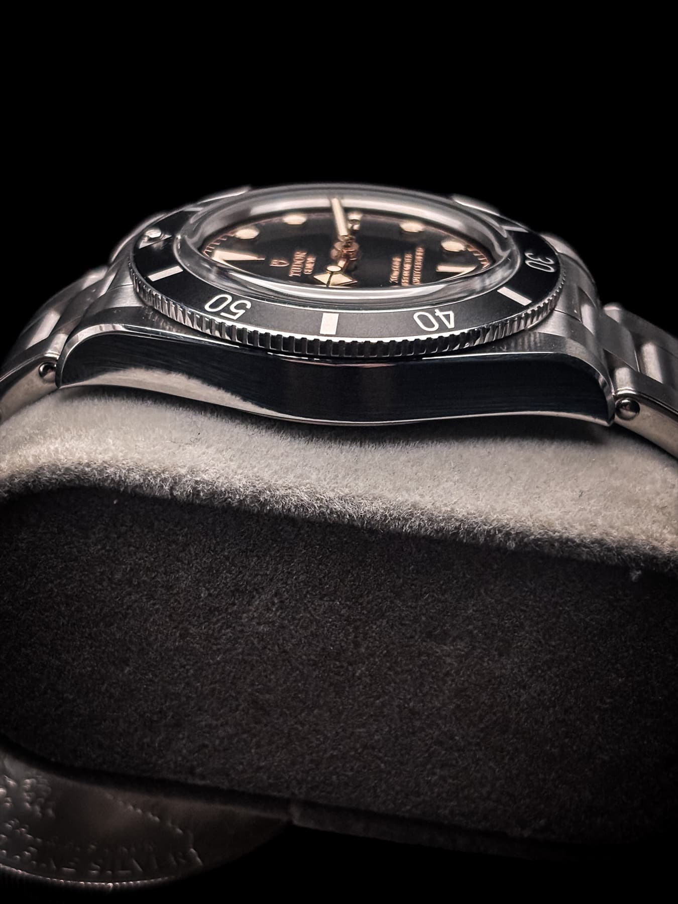 Tudor Black Bay 41 detail 3