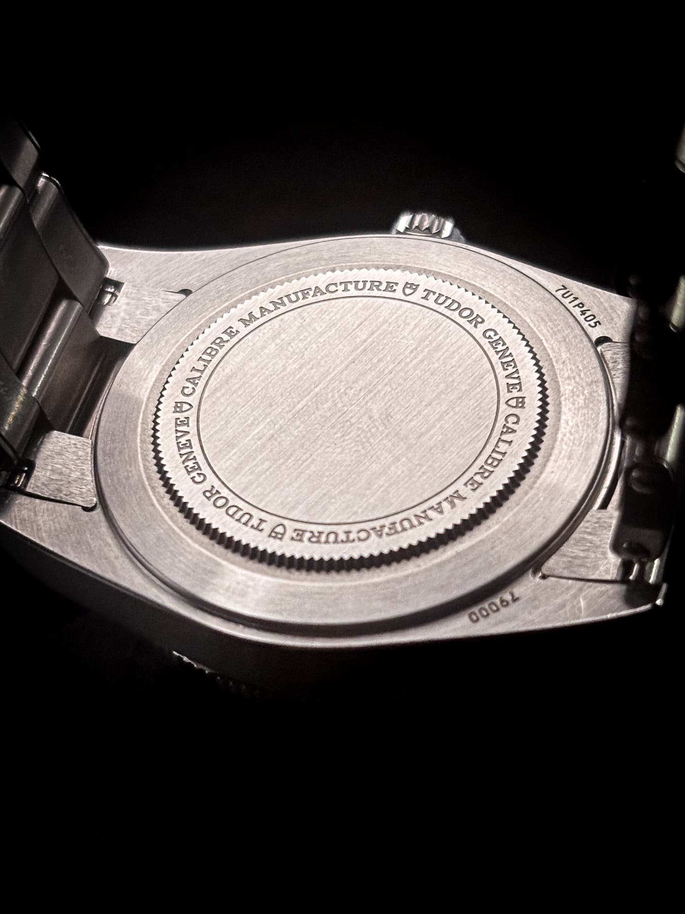 Tudor Black Bay 41 detail 5
