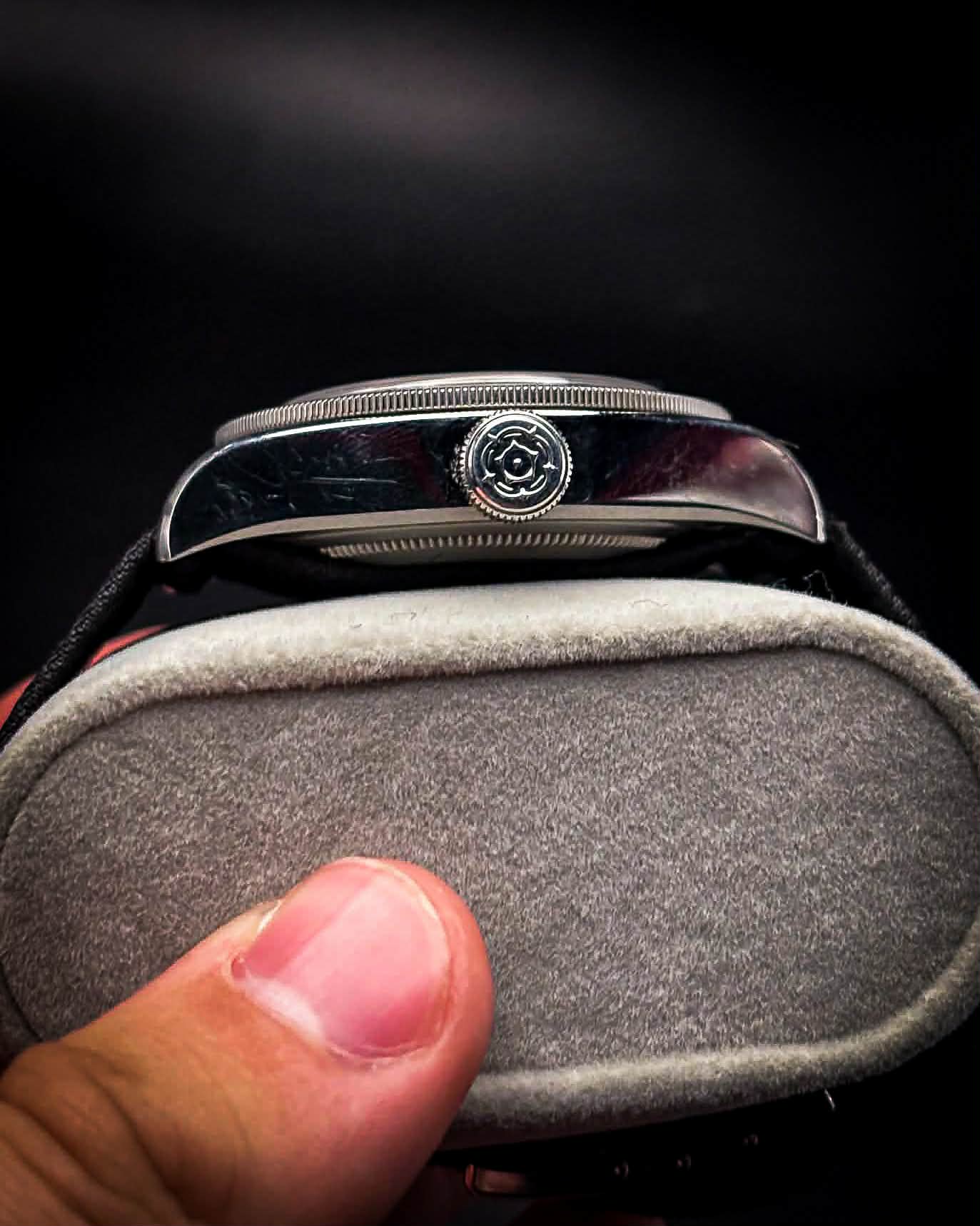 Tudor Black Bay GMT detail 2